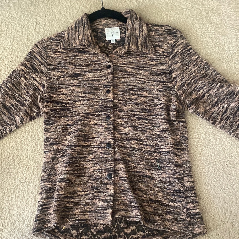 6 degrees button up